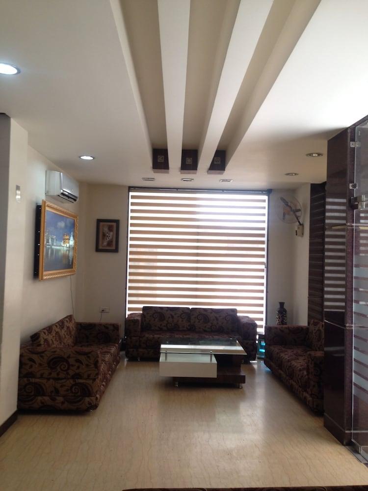 Namaskar Residency Hotel Amritsar Exterior photo